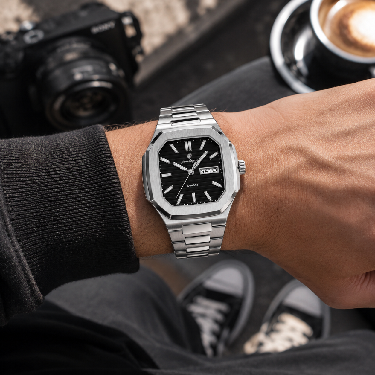 Montre Le Carré, montre habillée en acier à boîtier carré – L'Heure Juste