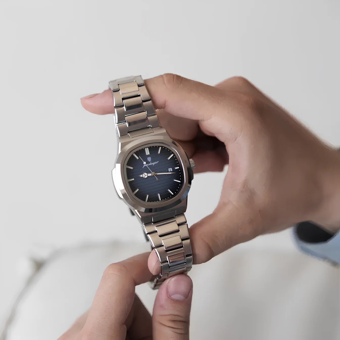 L'Aurore, montre habillée à index bâton – L'Heure Juste