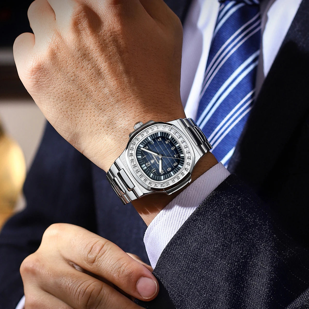 L'Éclat, montre habillée en acier à cadran quadrillé – L'Heure Juste